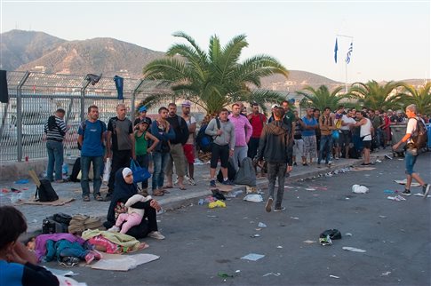 Εκρηκτικό το κλίμα στο λιμάνι της Μυτιλήνης