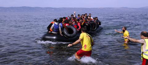 Νεκρά 4 παιδιά σε νέο ναυάγιο προσφύγων στην Κάλυμνο