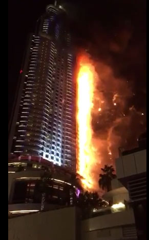 Μεγάλη φωτιά σε ξενοδοχείο στο Ντουμπάι