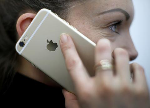 Προβλέψεις για πρώτη πτώση των πωλήσεων της Apple μετά από 10 χρόνια