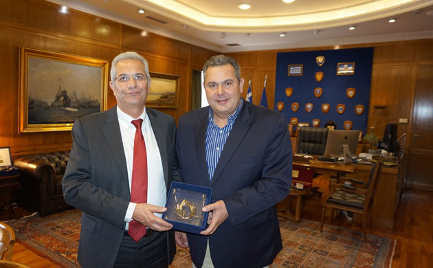 Συνάντηση Καμμένου με τον Γενικό Γραμματέα του ΑΚΕΛ Άντρο Κυπριανού