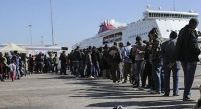 Άμεση είναι η ανάγκη για σκηνές και καρότσια μωρού στο λιμάνι του Πειραιά