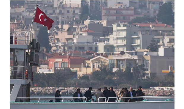 Με διαβατήριο του ψευδοκράτους ένας από τους Τούρκος παρατηρητές